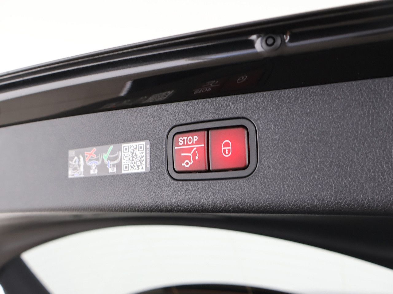 Mercedes-Benz E-Klasse – Bild 22