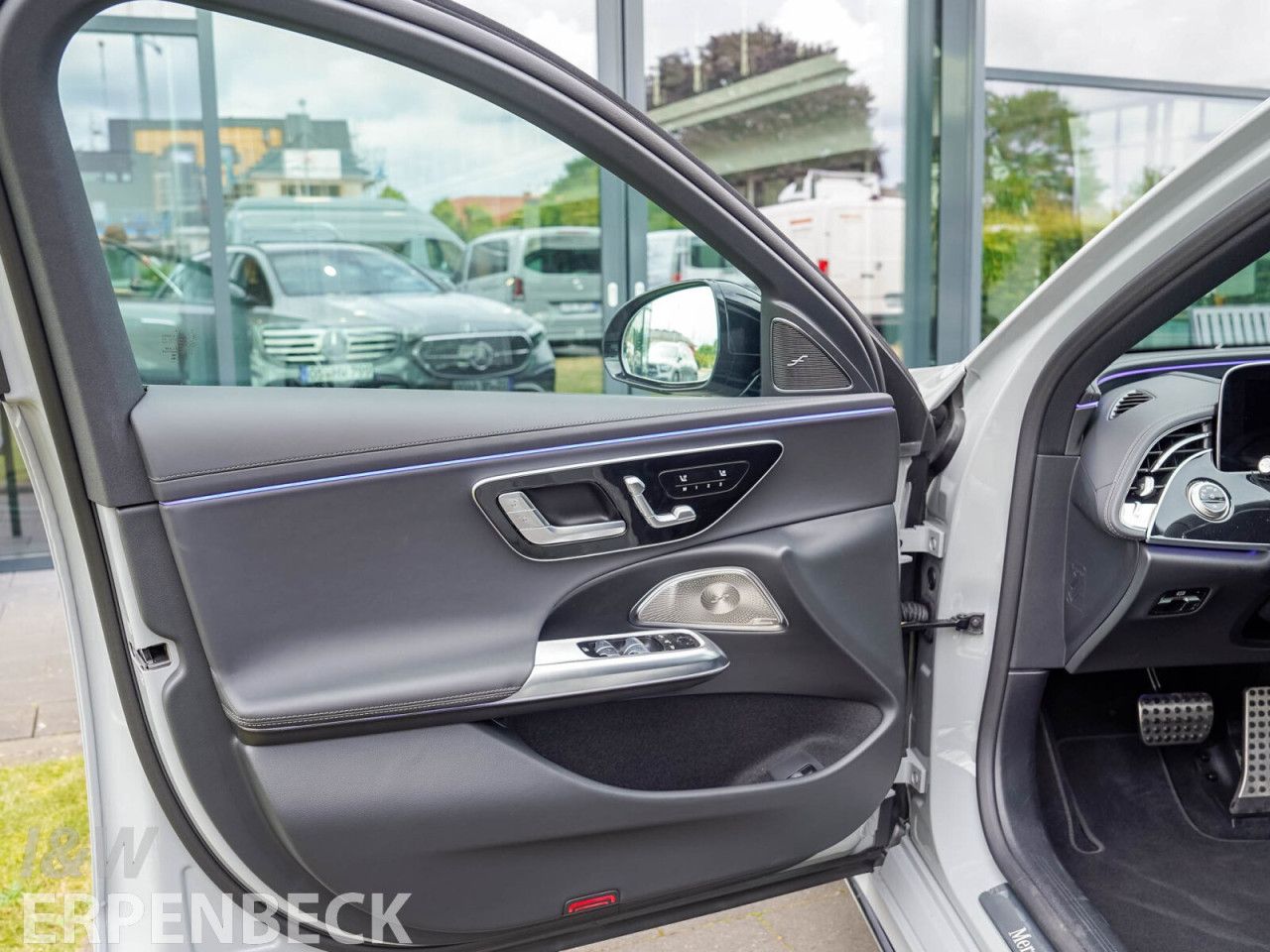 Mercedes-Benz E-Klasse – Bild 11