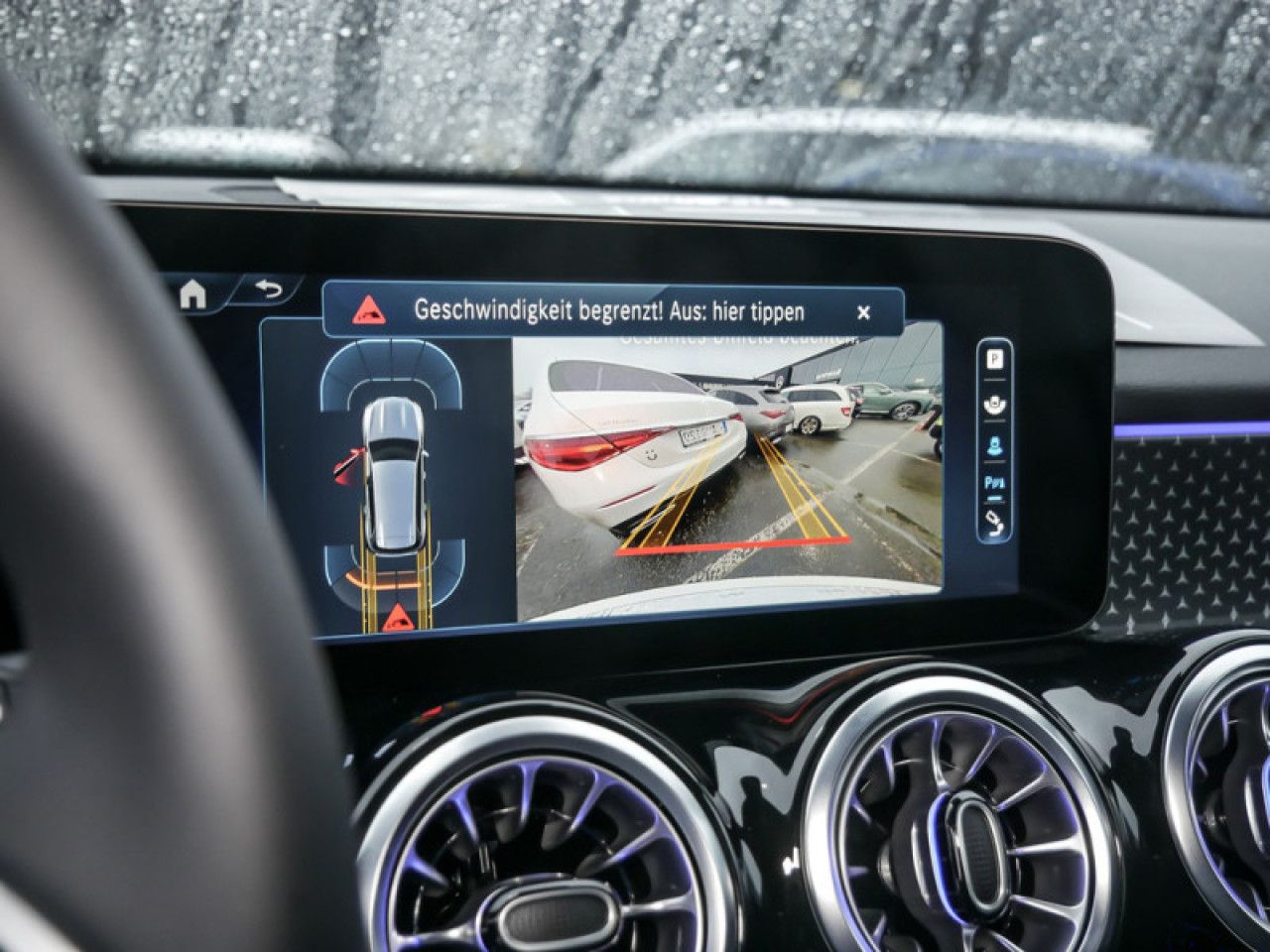 Mercedes-Benz GLB – Bild 13