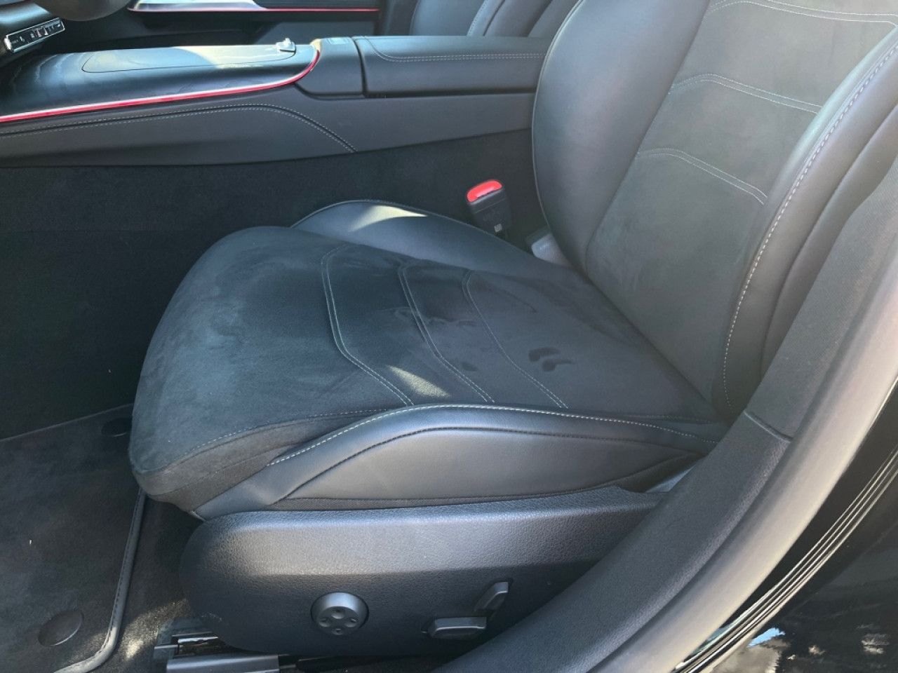 Mercedes-Benz E-Klasse – Bild 18