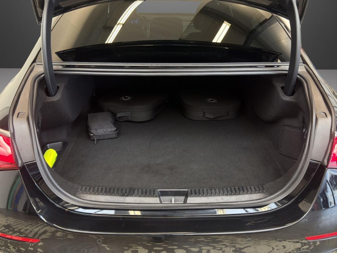 Mercedes-Benz E-Klasse – Bild 11