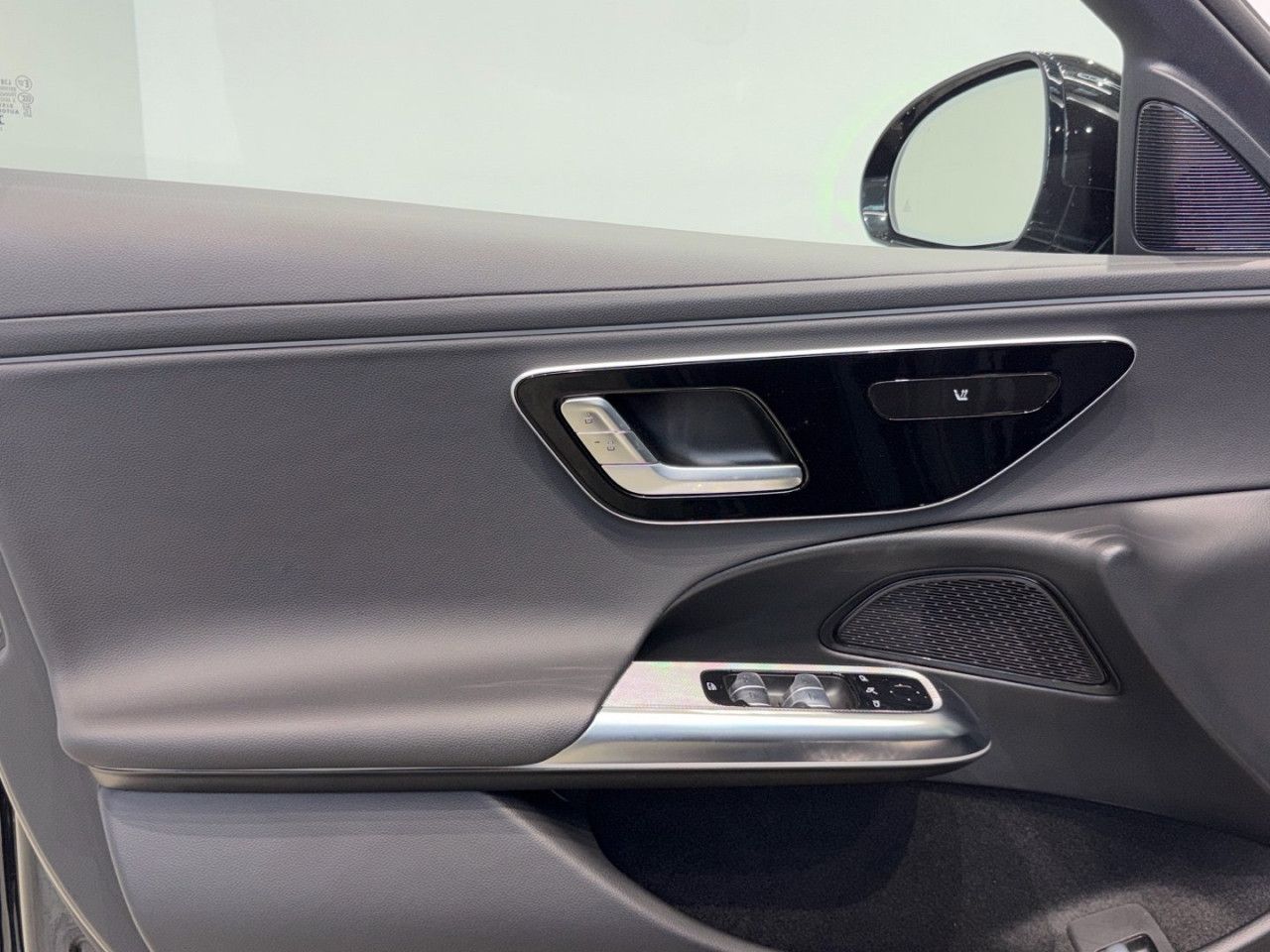 Mercedes-Benz E-Klasse – Bild 14