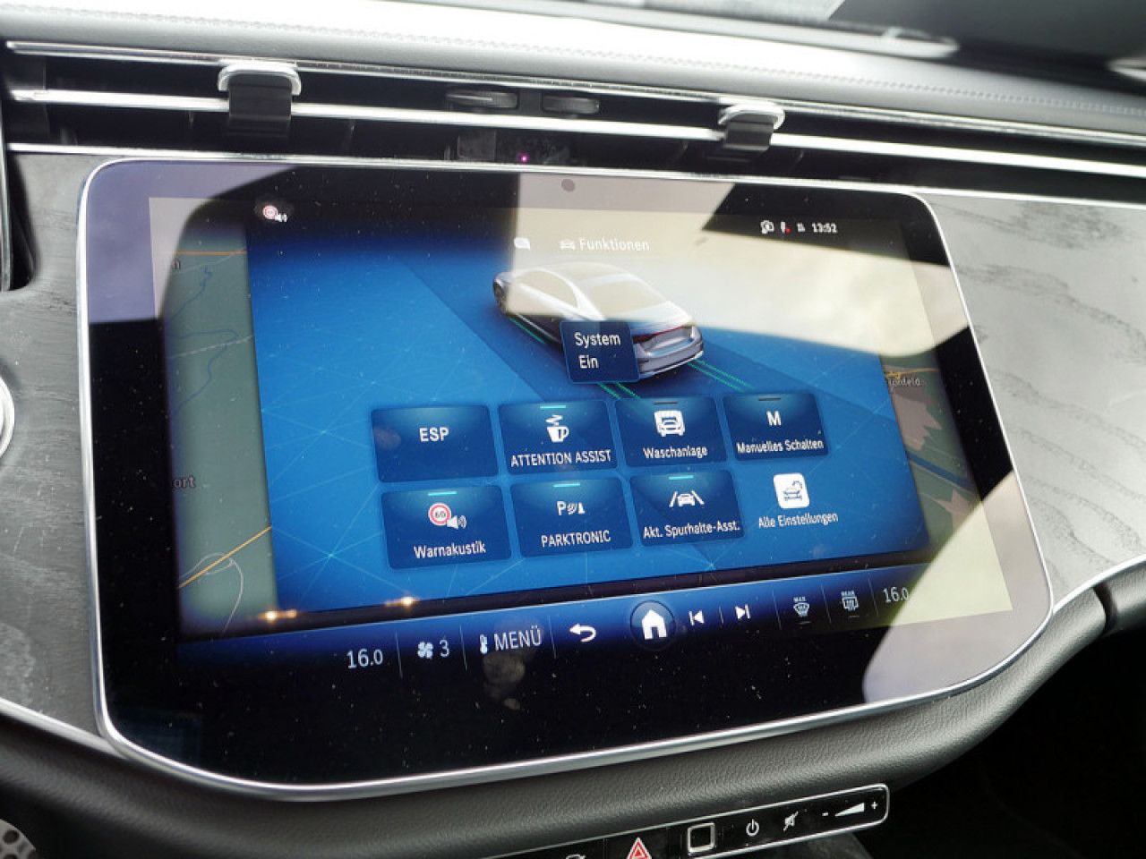 Mercedes-Benz E-Klasse – Bild 19