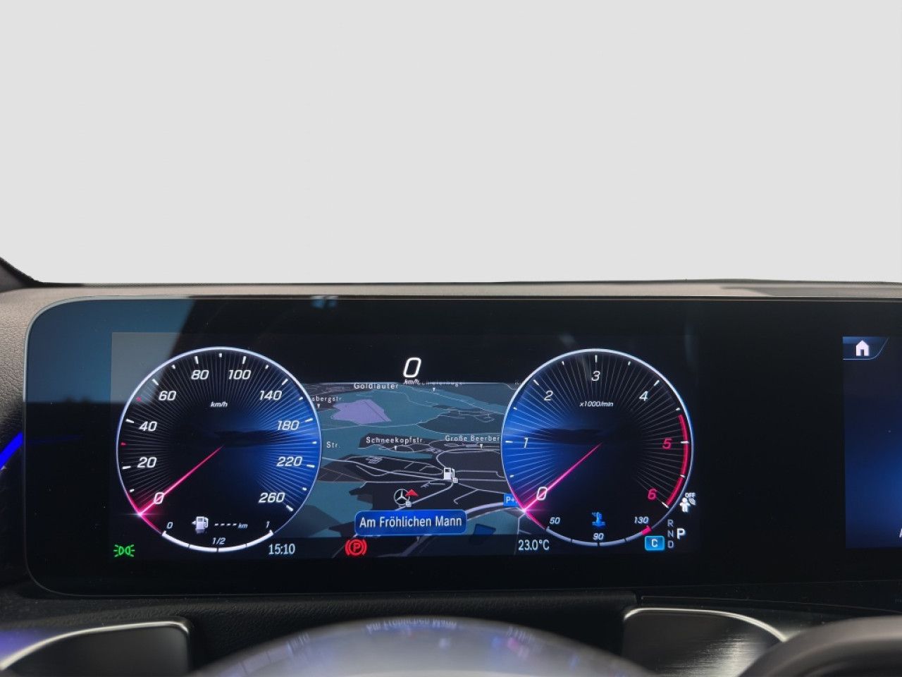 Mercedes-Benz GLB – Bild 8