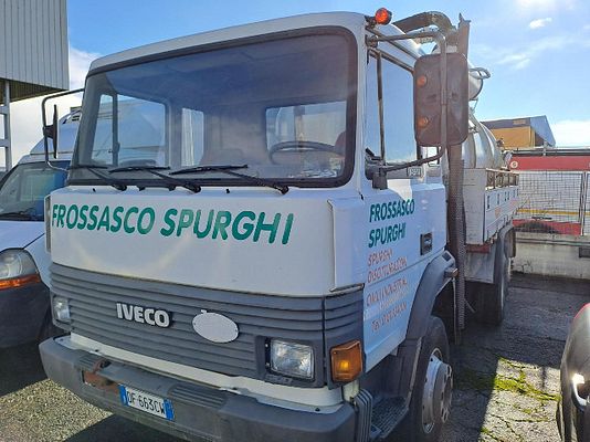Vehicle image 5 / 12
