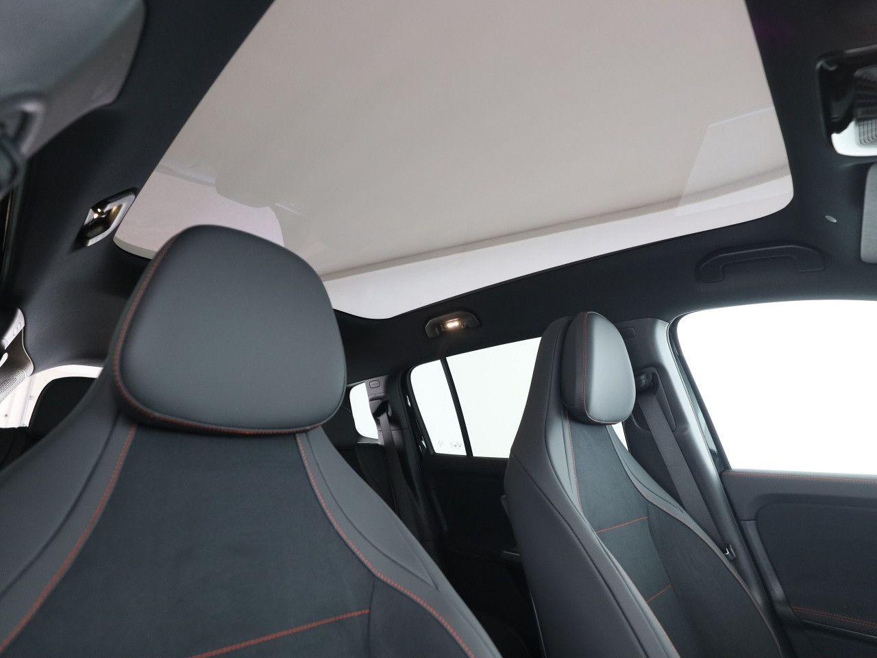 Mercedes-Benz GLB – Bild 19