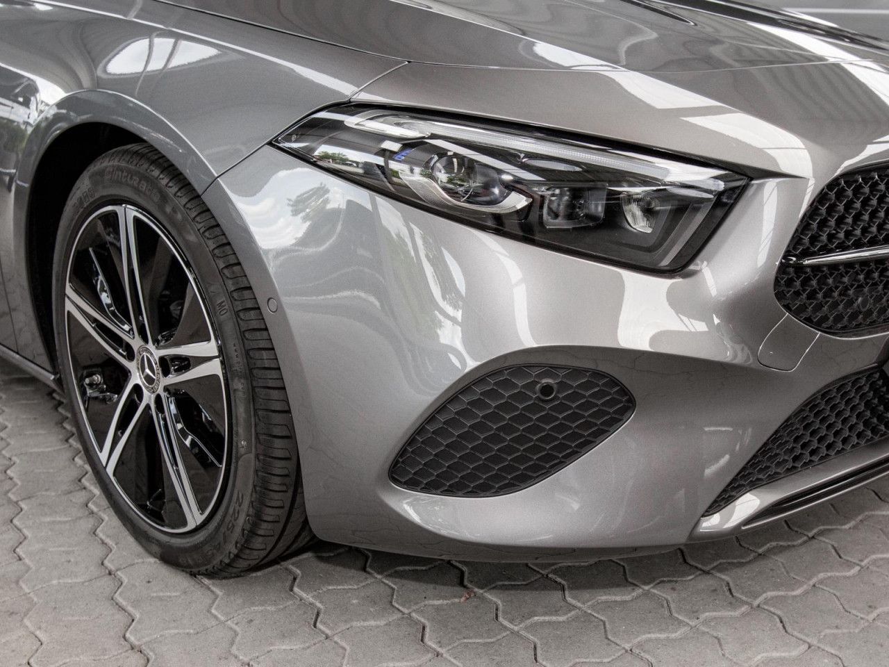 Mercedes-Benz A-Klasse – Bild 2