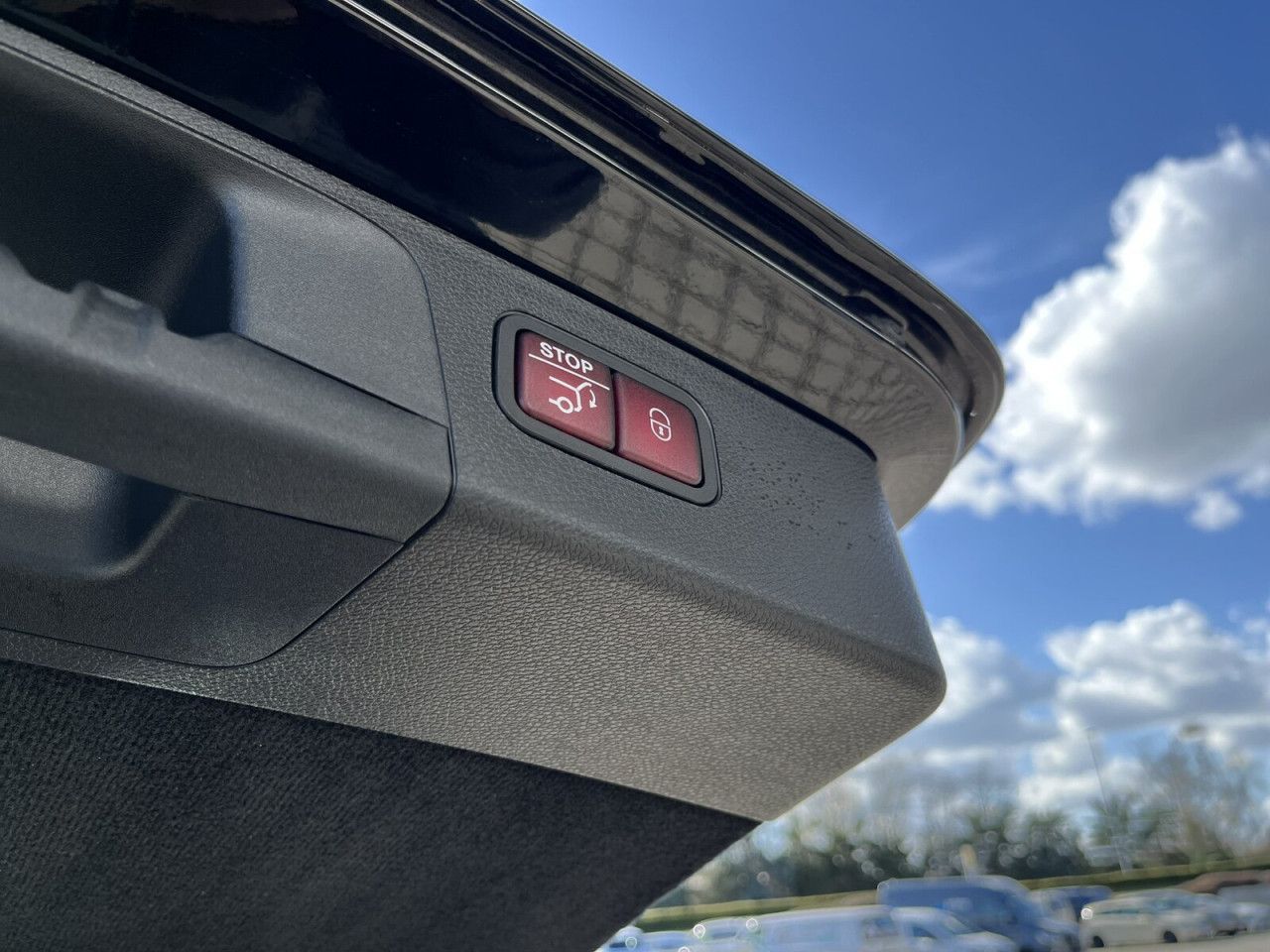 Mercedes-Benz E-Klasse – Bild 10