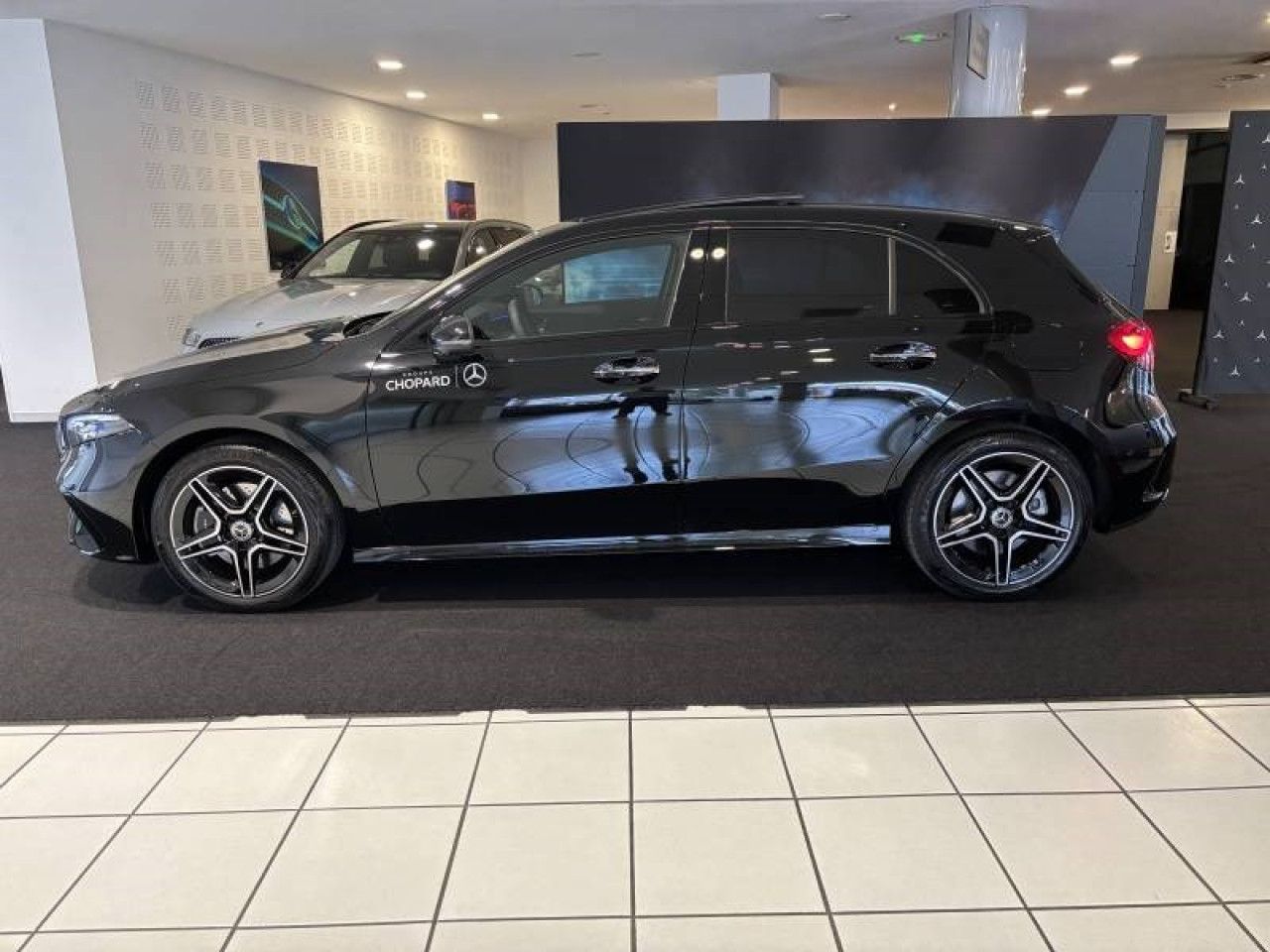 Photo du v&eacute;hicule 17 / 18