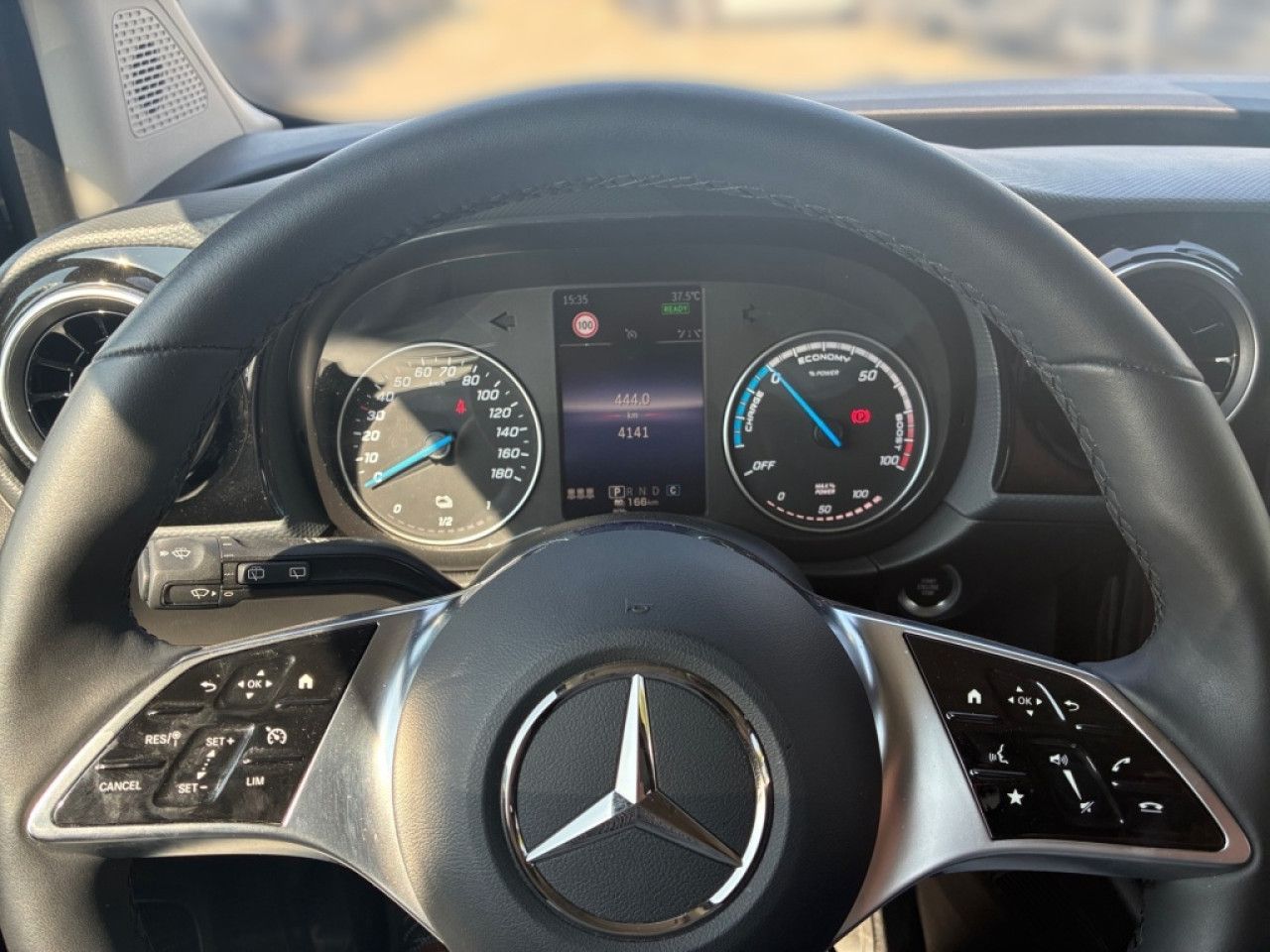 Mercedes-Benz EQT – Bild 11