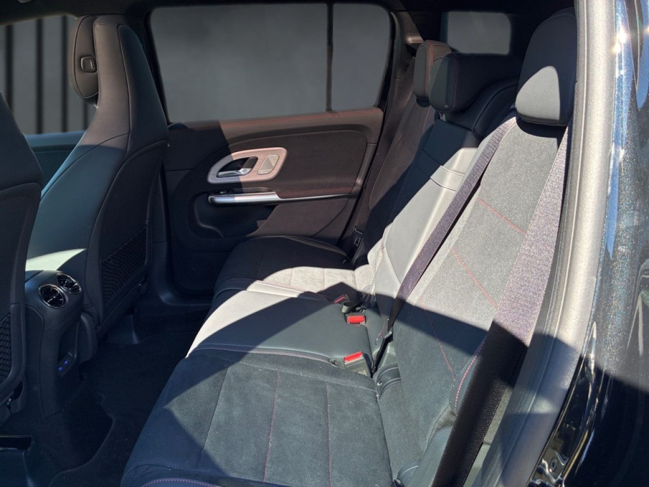 Mercedes-Benz GLB – Bild 8