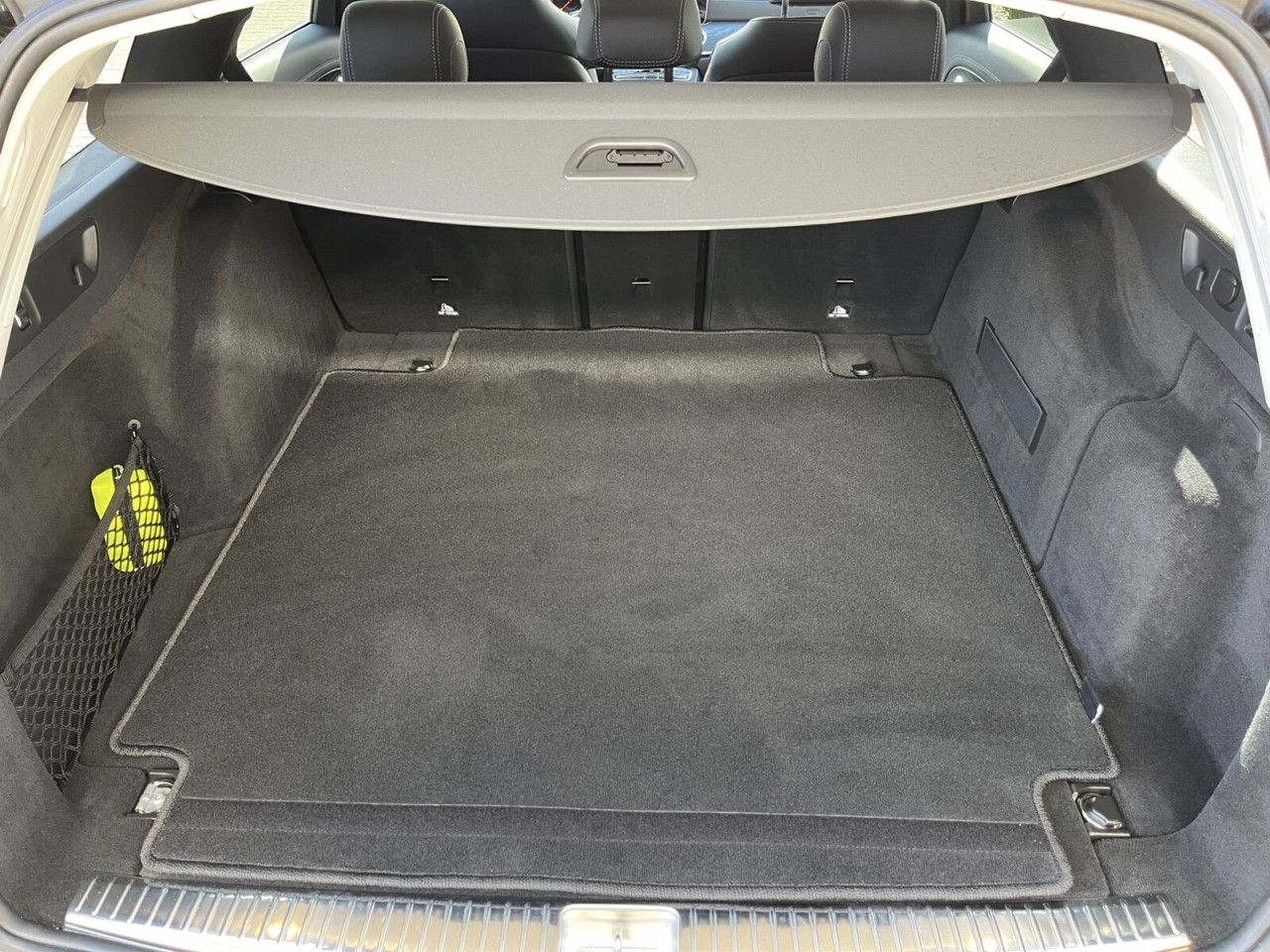 Mercedes-Benz E-Klasse – Bild 9