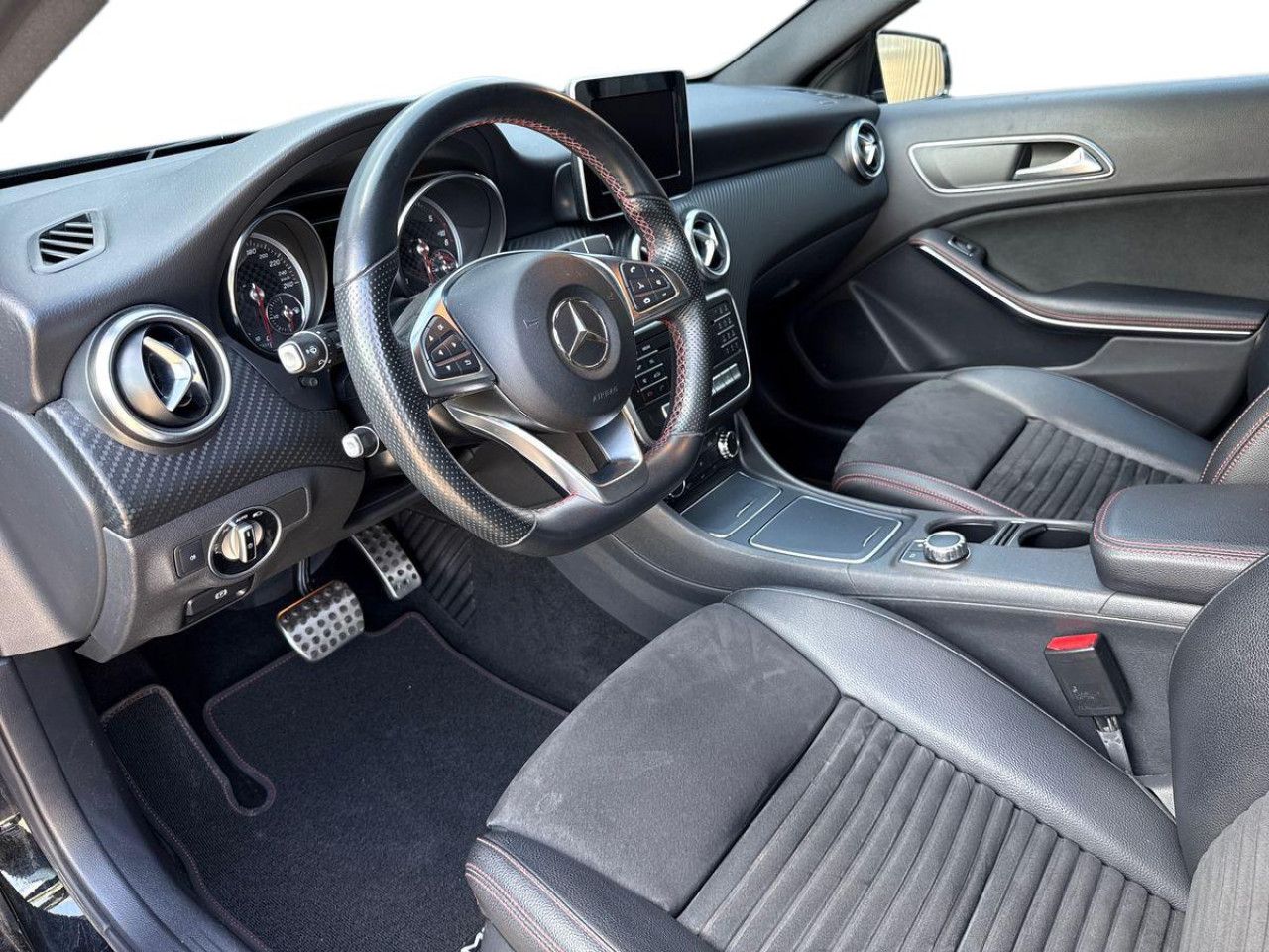 Imagem do veículo 10 / 19