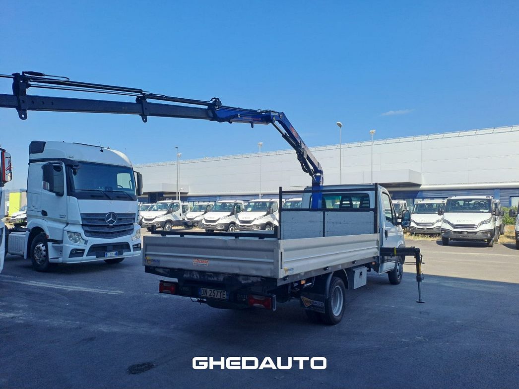 IVECO | 35C15 - CASSONE + GRU