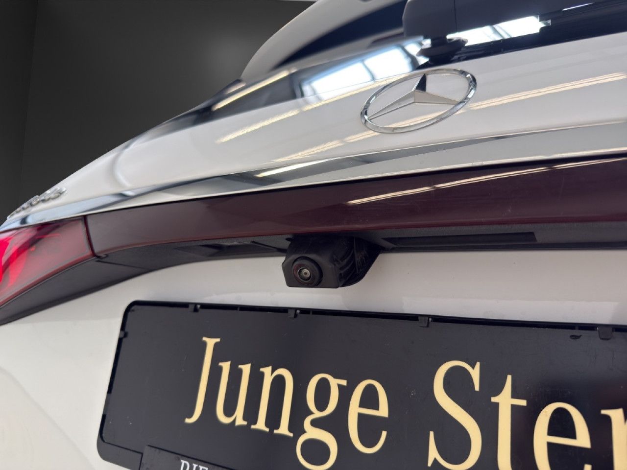 Mercedes-Benz E-Klasse – Bild 12