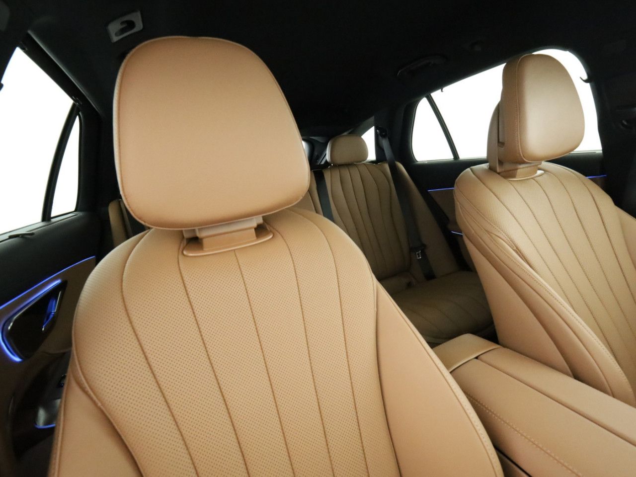 Mercedes-Benz E-Klasse – Bild 21