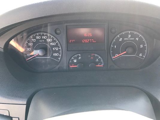 Vehicle image 11 / 16