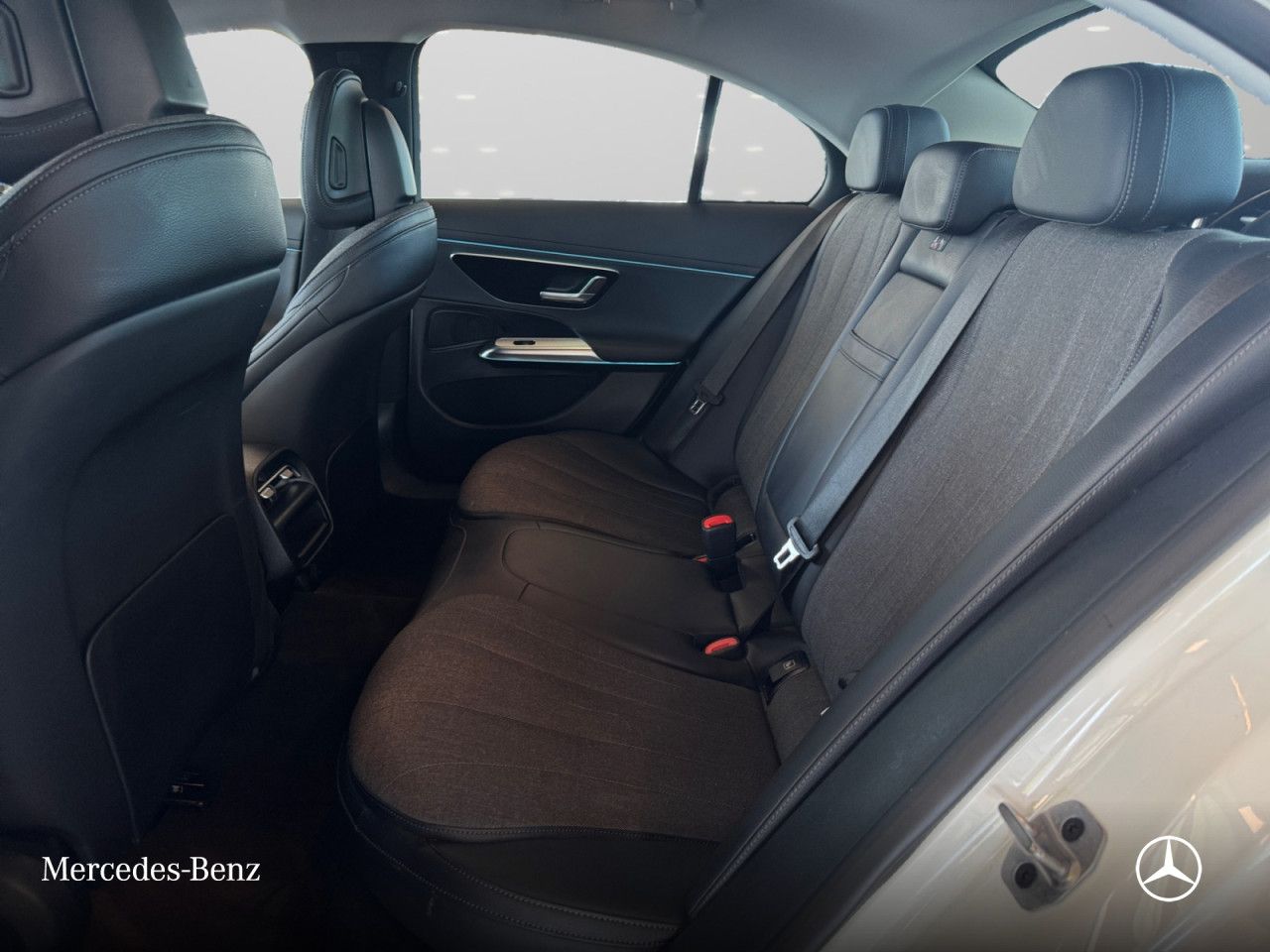 Mercedes-Benz E-Klasse – Bild 9
