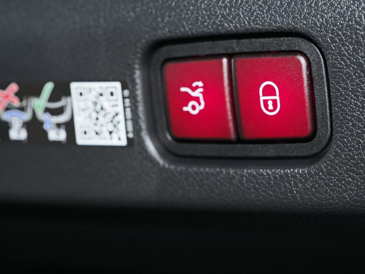 Mercedes-Benz E-Klasse – Bild 16