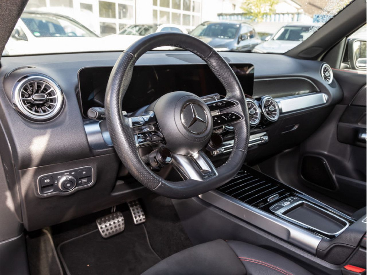 Mercedes-Benz GLB – Bild 12