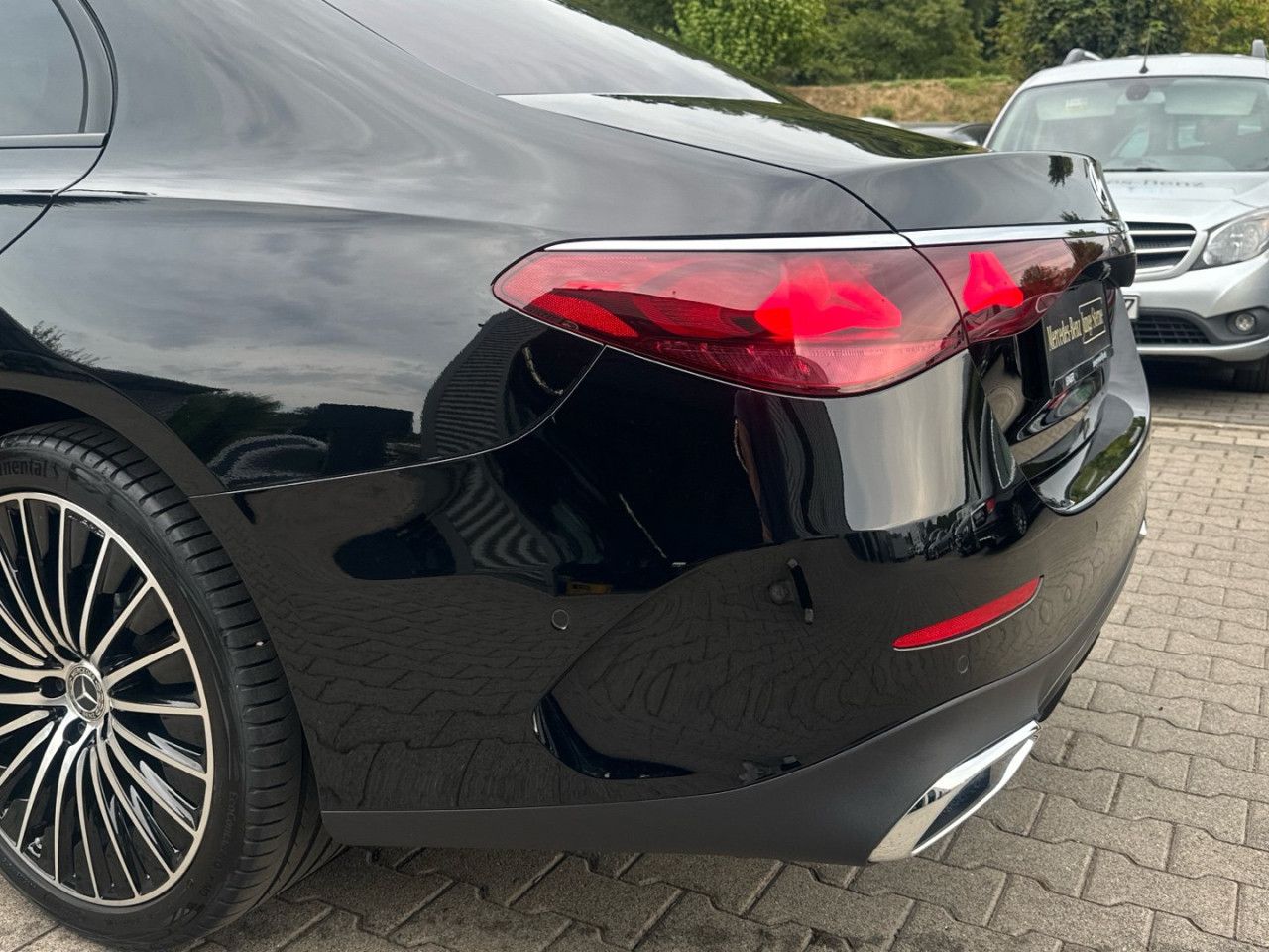 Mercedes-Benz E-Klasse – Bild 20