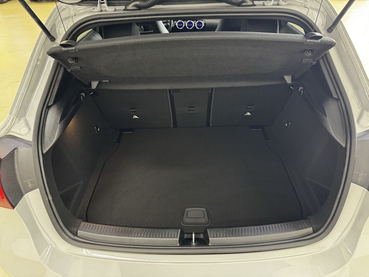 Mercedes-Benz A-Klasse – Bild 8