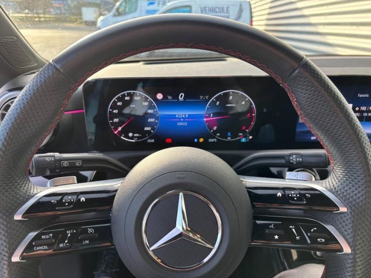 Photo du v&eacute;hicule 17 / 17