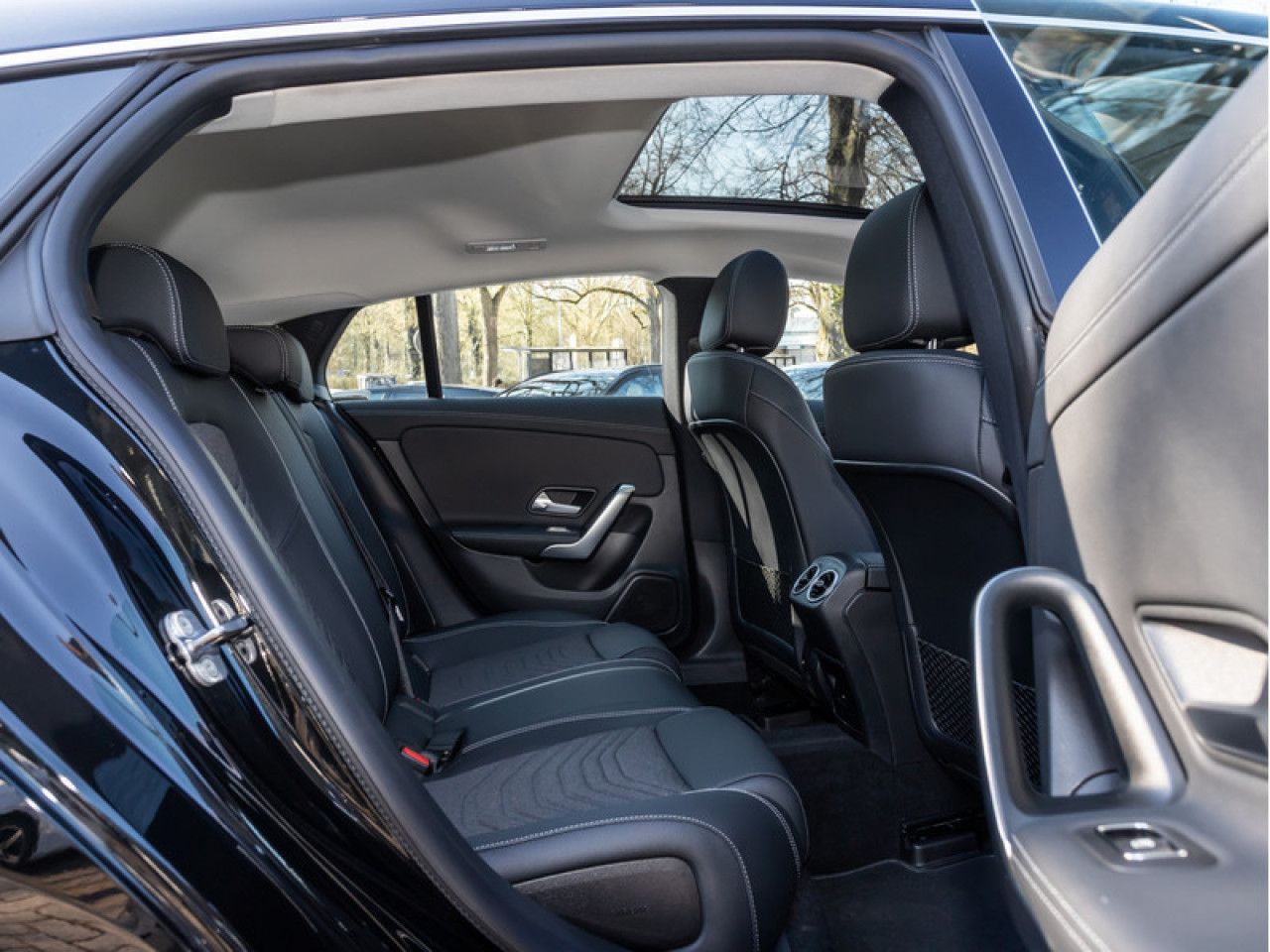 Fahrzeugbild 10 / 25