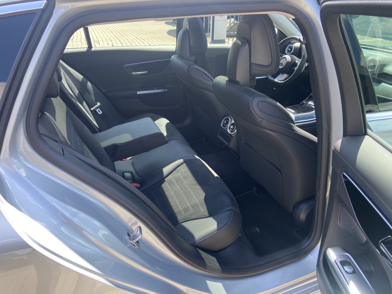 Mercedes-Benz C-Klasse – Bild 16