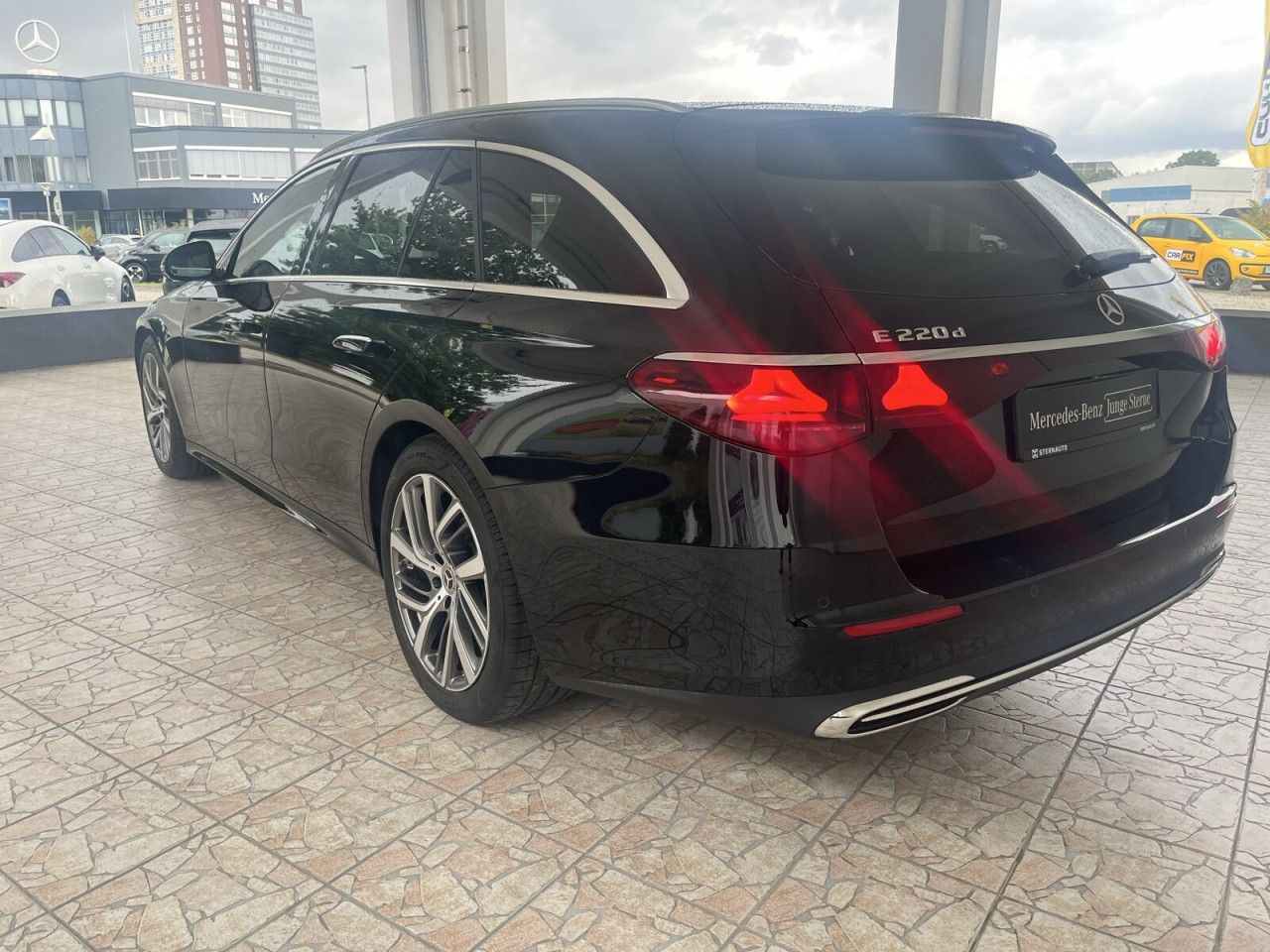 Mercedes-Benz E-Klasse – Bild 7