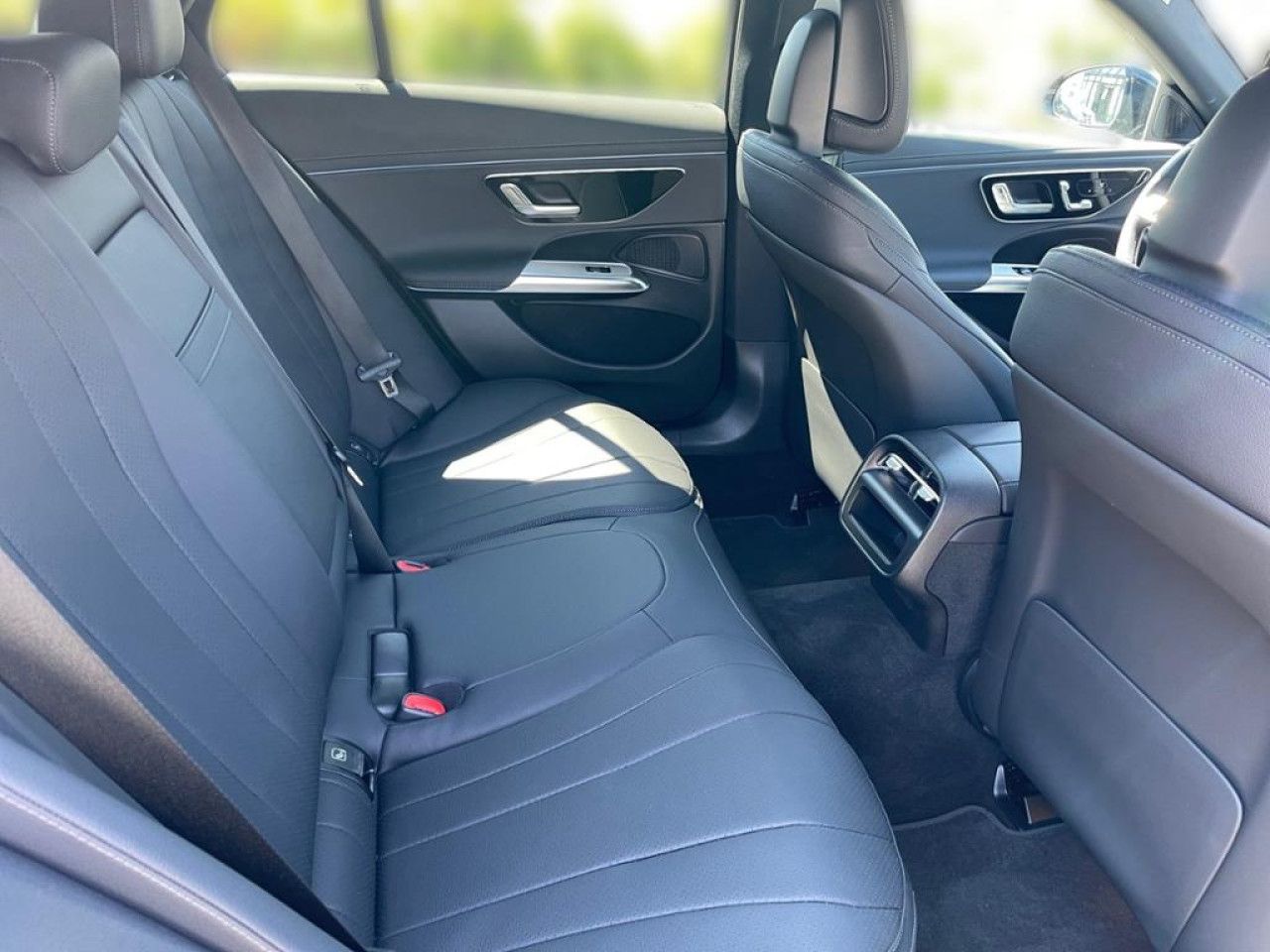 Mercedes-Benz E-Klasse – Bild 12