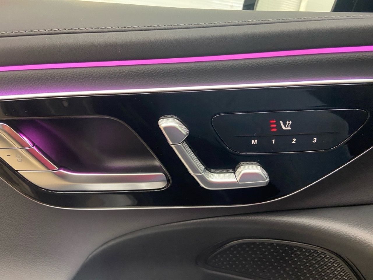 Mercedes-Benz E-Klasse – Bild 14