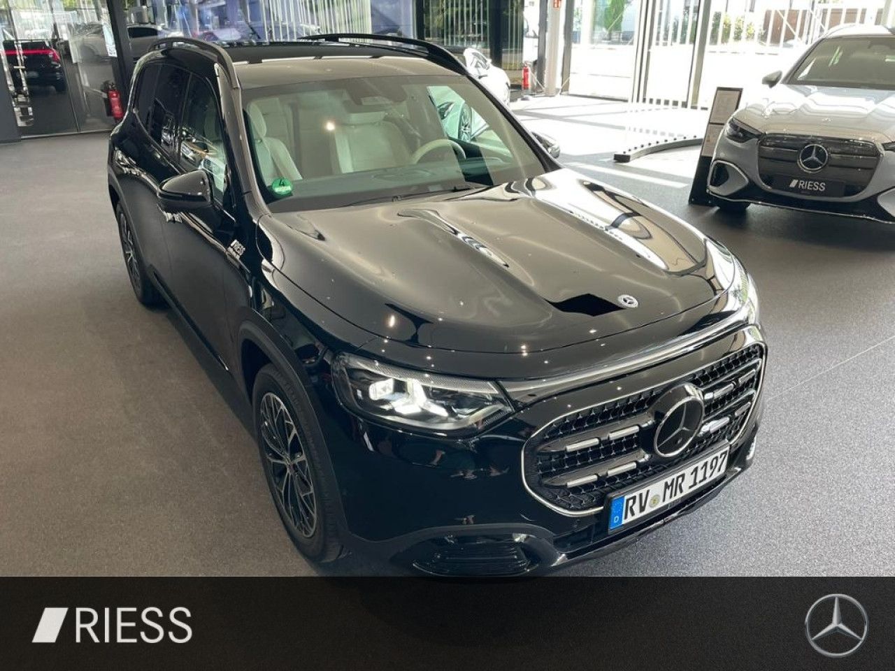 Mercedes-Benz GLB – Bild 8