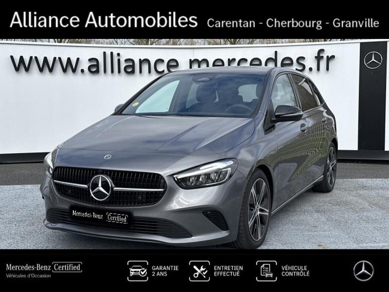 Photo du v&eacute;hicule 1 / 18