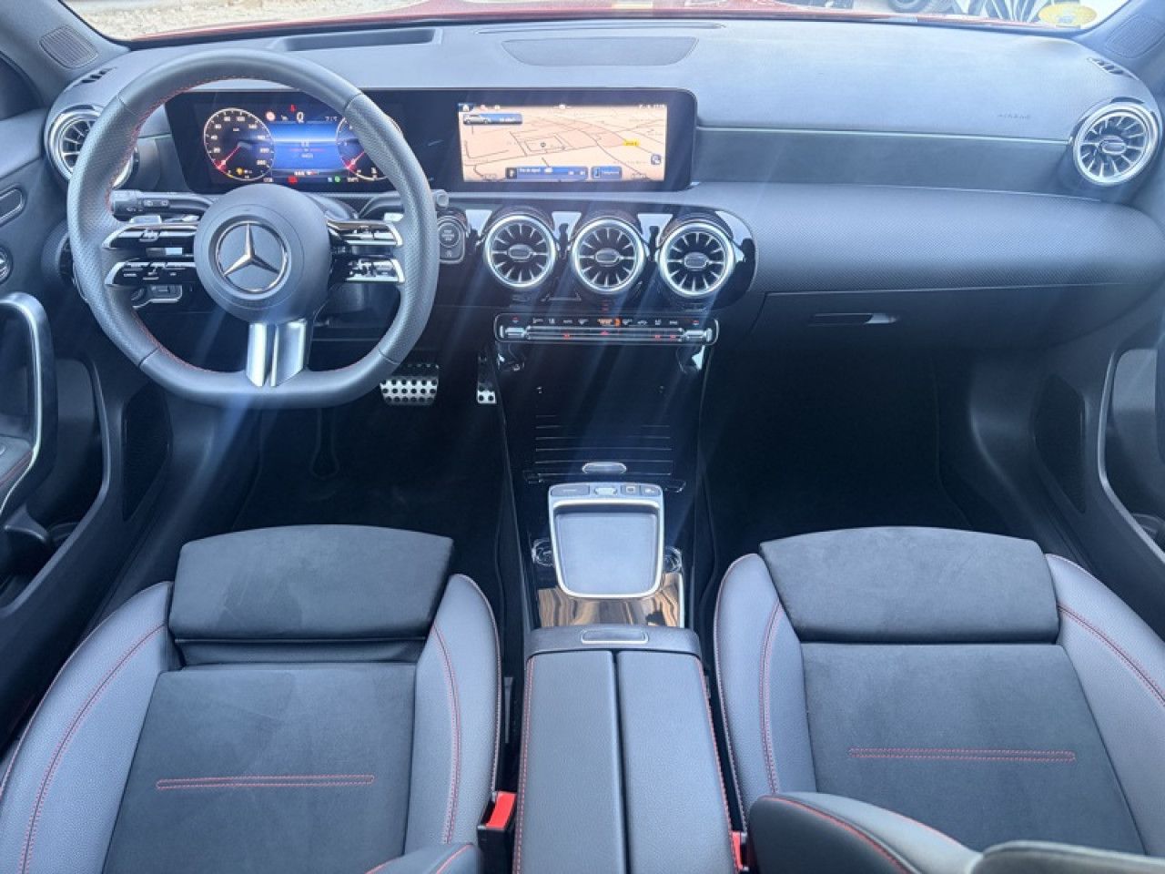 Photo du v&eacute;hicule 11 / 18