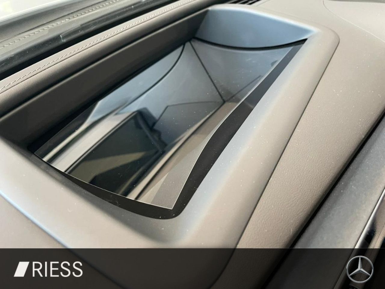 Mercedes-Benz C-Klasse – Bild 16