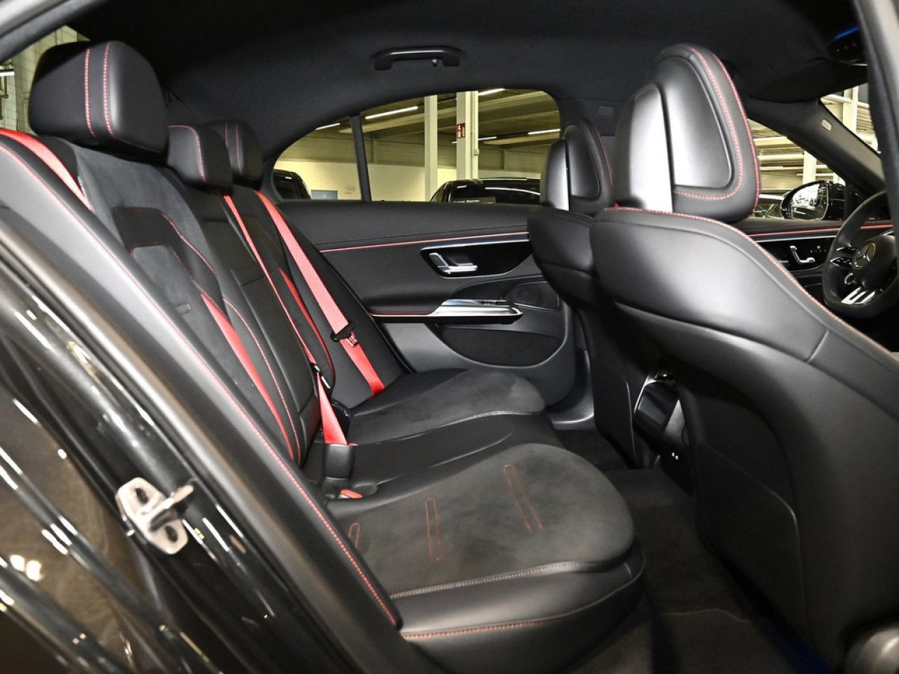 Mercedes-Benz E-Klasse – Bild 9