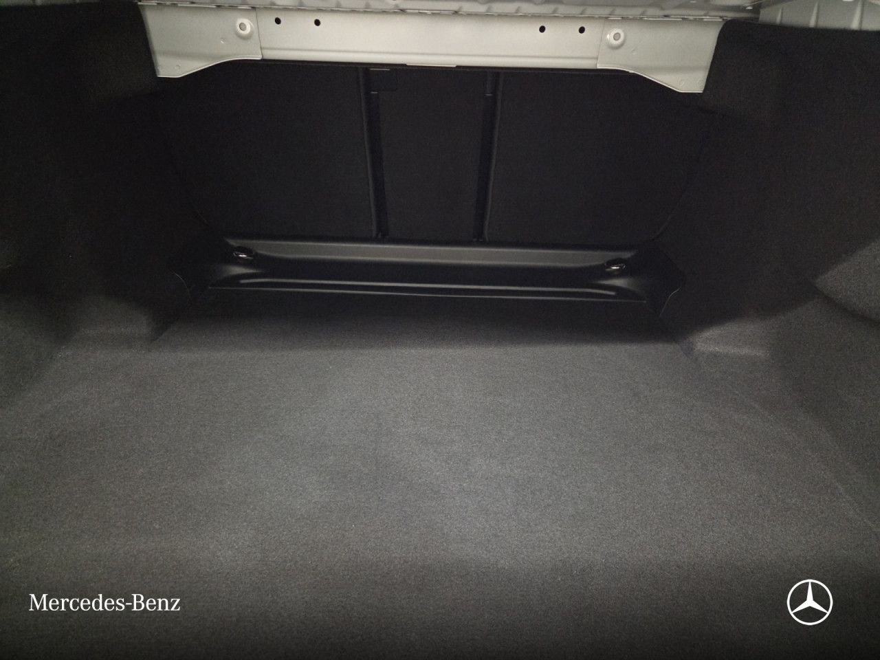 Mercedes-Benz E-Klasse – Bild 15