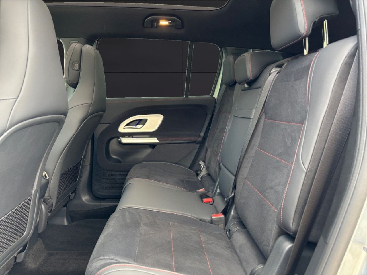 Mercedes-Benz GLB – Bild 13
