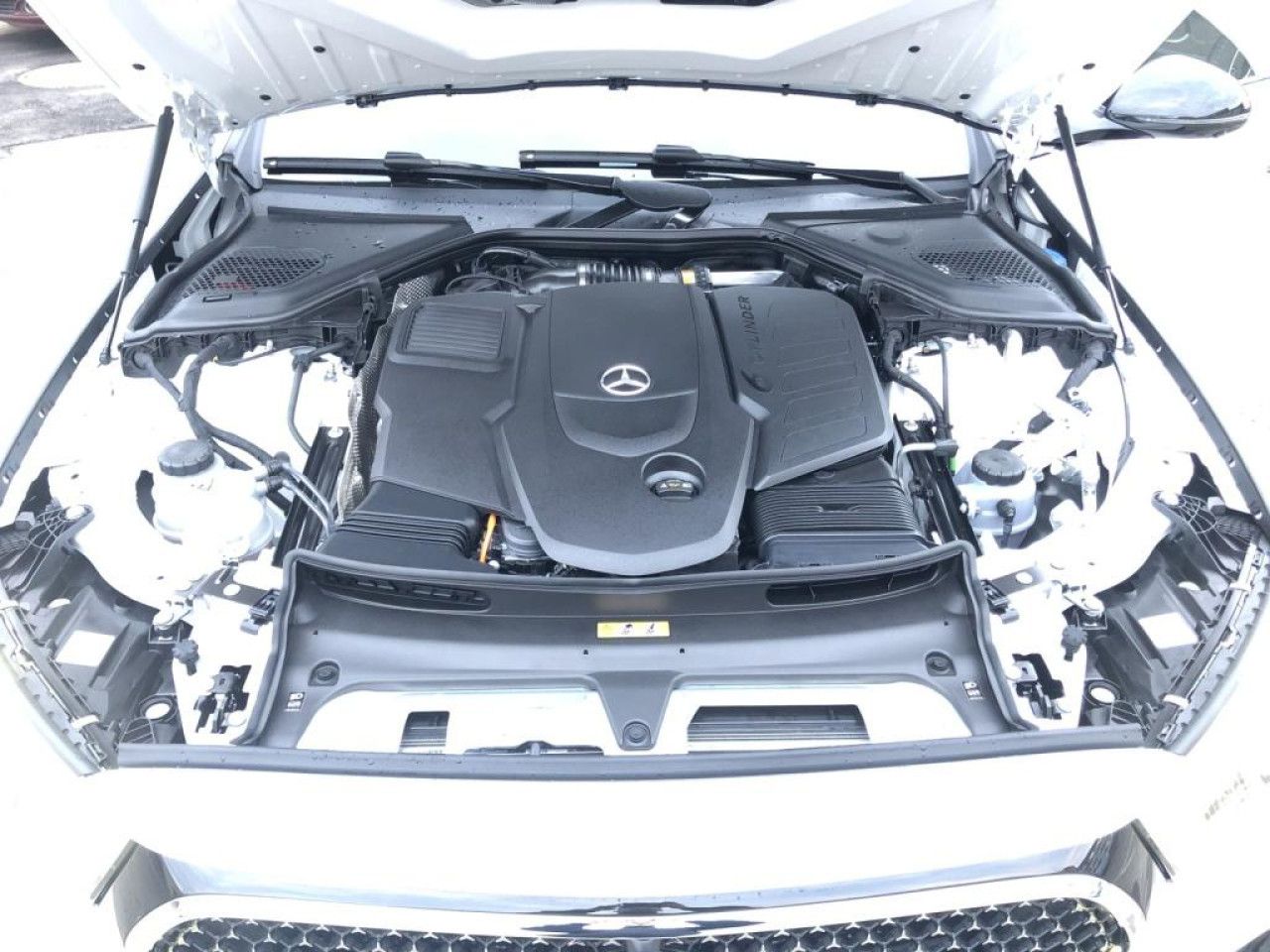Mercedes-Benz E-Klasse – Bild 16