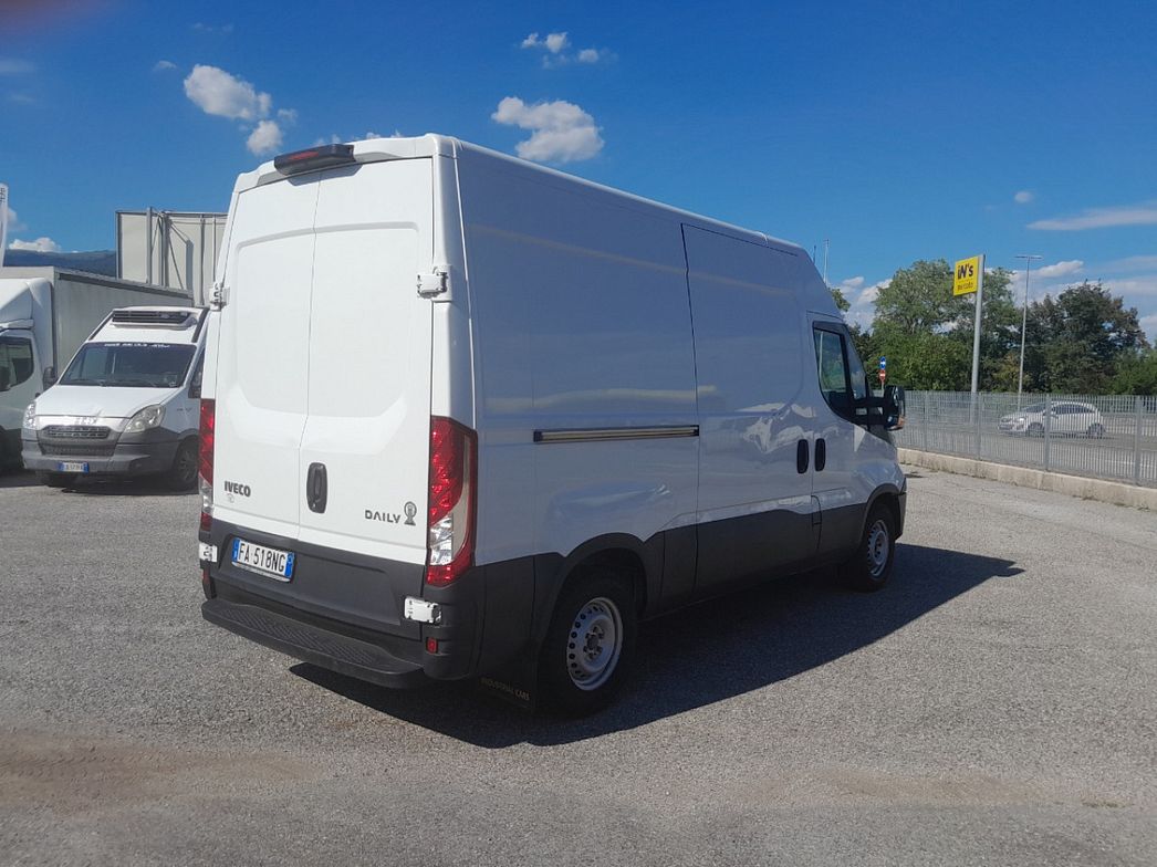 IVECO | IVECO 35S15V--FURGONE-3520 L