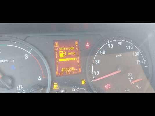 Vehicle image 6 / 6
