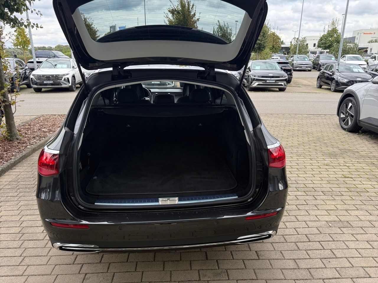 Mercedes-Benz E-Klasse – Bild 11