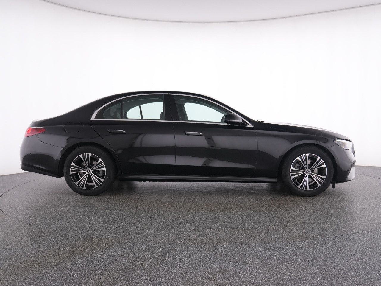 Mercedes-Benz E-Klasse – Bild 11