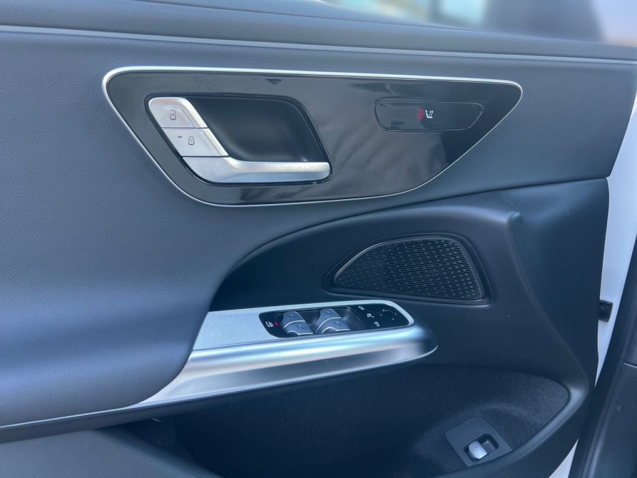 Mercedes-Benz E-Klasse – Bild 14