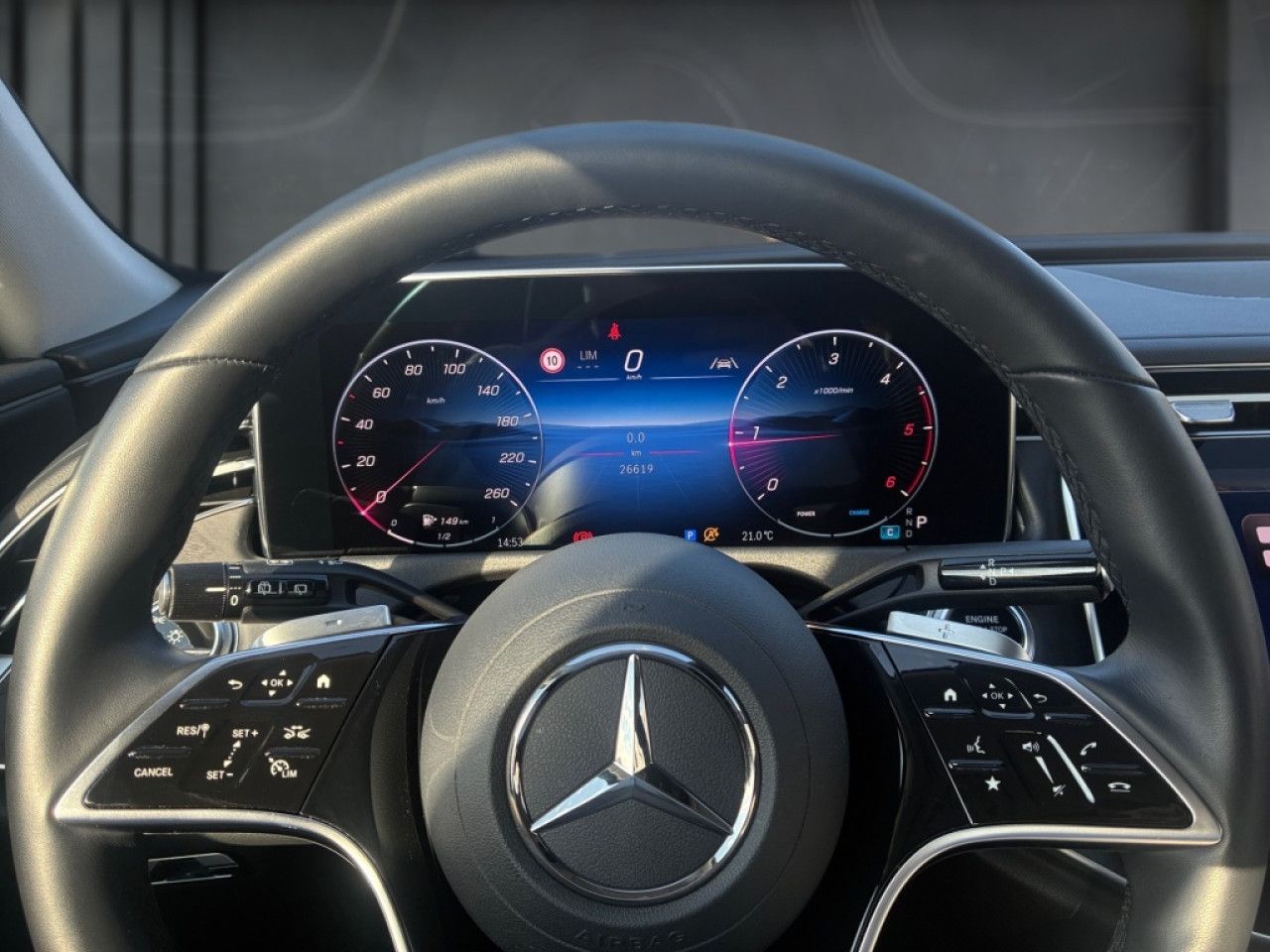 Mercedes-Benz E-Klasse – Bild 8