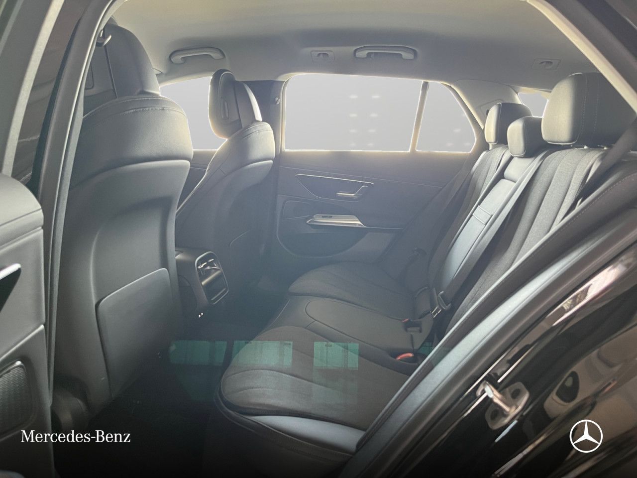 Mercedes-Benz E-Klasse – Bild 9