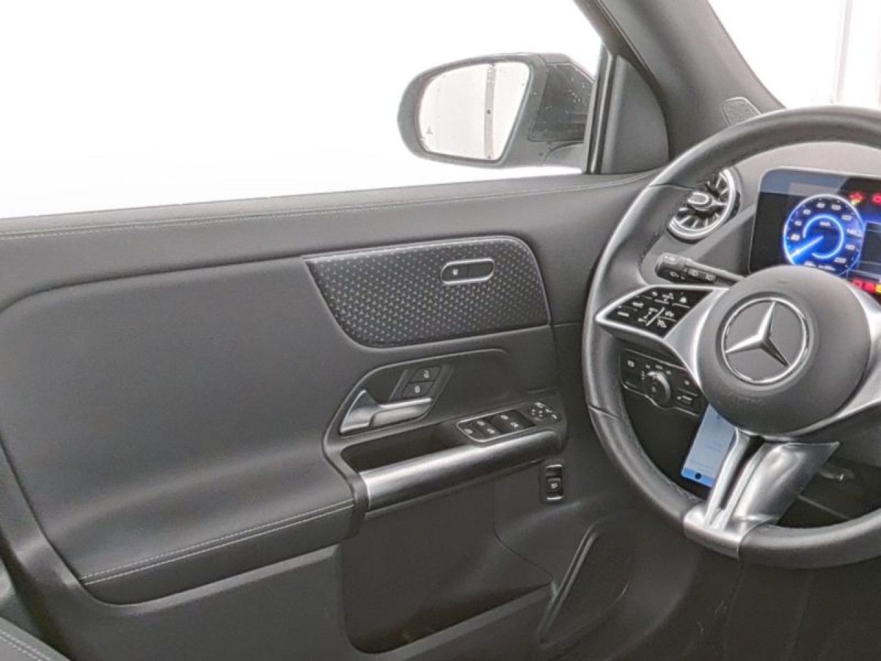 Fahrzeugbild 8 / 9