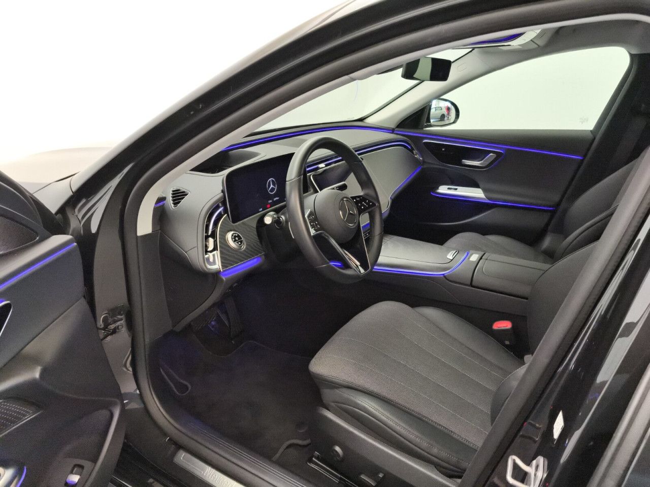 Mercedes-Benz E-Klasse – Bild 12