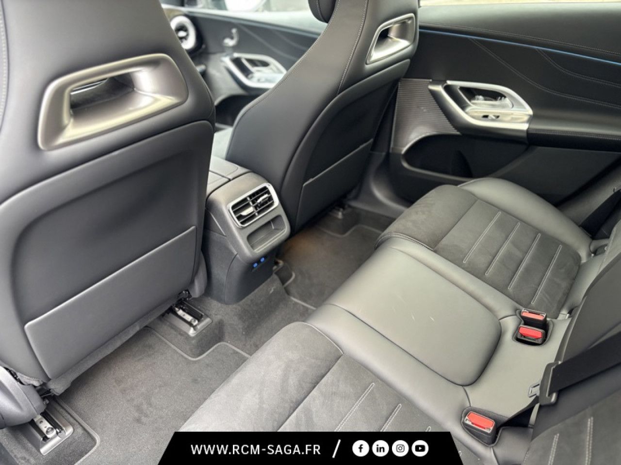 Photo du v&eacute;hicule 4 / 18